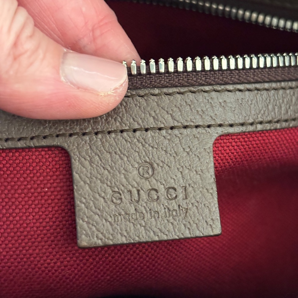 Gucci GG Supreme Tote Bag - Picture 11 of 15